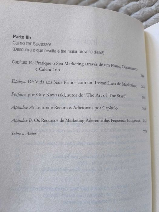 Livro "Marketing Aderente" de John Jantsch