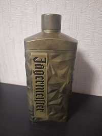 Jagermeister. Сувенирная упаковка jagermeister. Железный чехол.