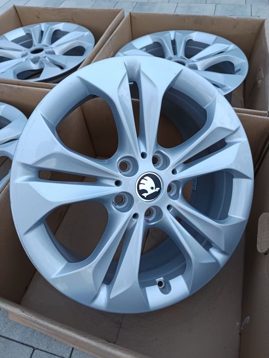 #B11 Alufelgi R17 5x112 ET52 BMW Audi VW Seat Skoda Mercedes