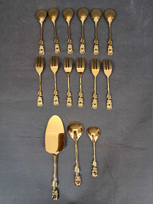 Sztućce deserowe pozłacane, zestaw
