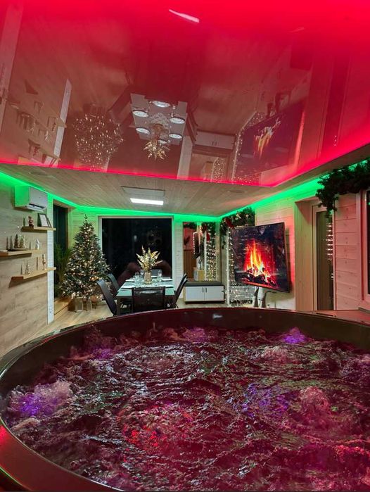 domek na święta dla 8 osób nad jeziorem sauna jacuzzi  bez sąsiadów