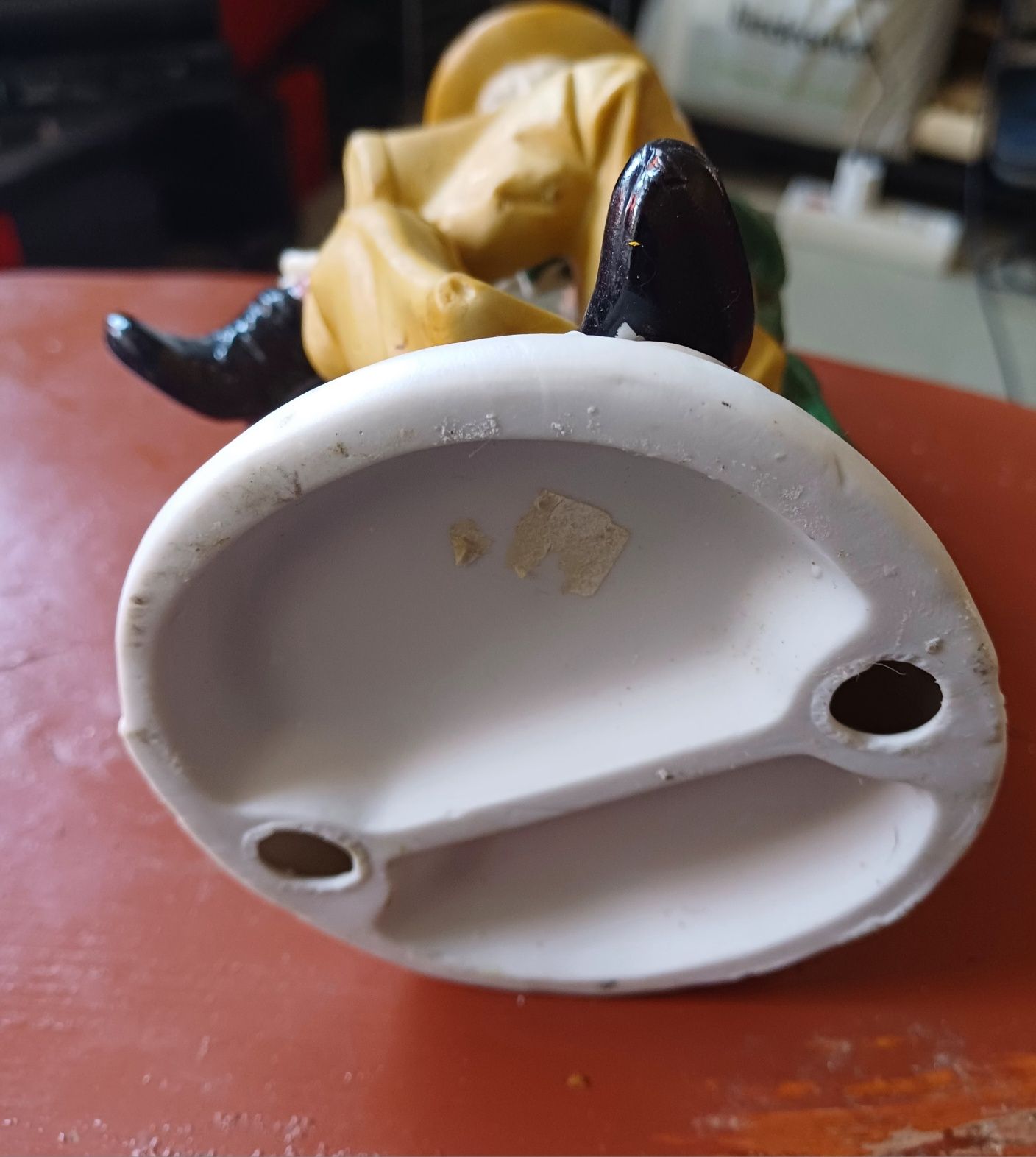Statuetka Pan z fajkę porcelana