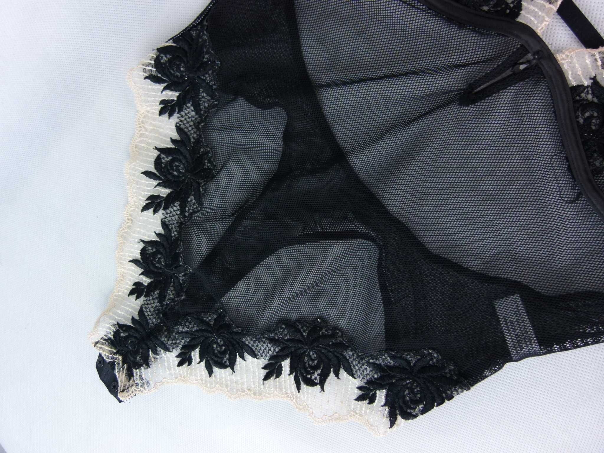 Ann Summers body z siateczki hafty stringi 10-12 / 36-38