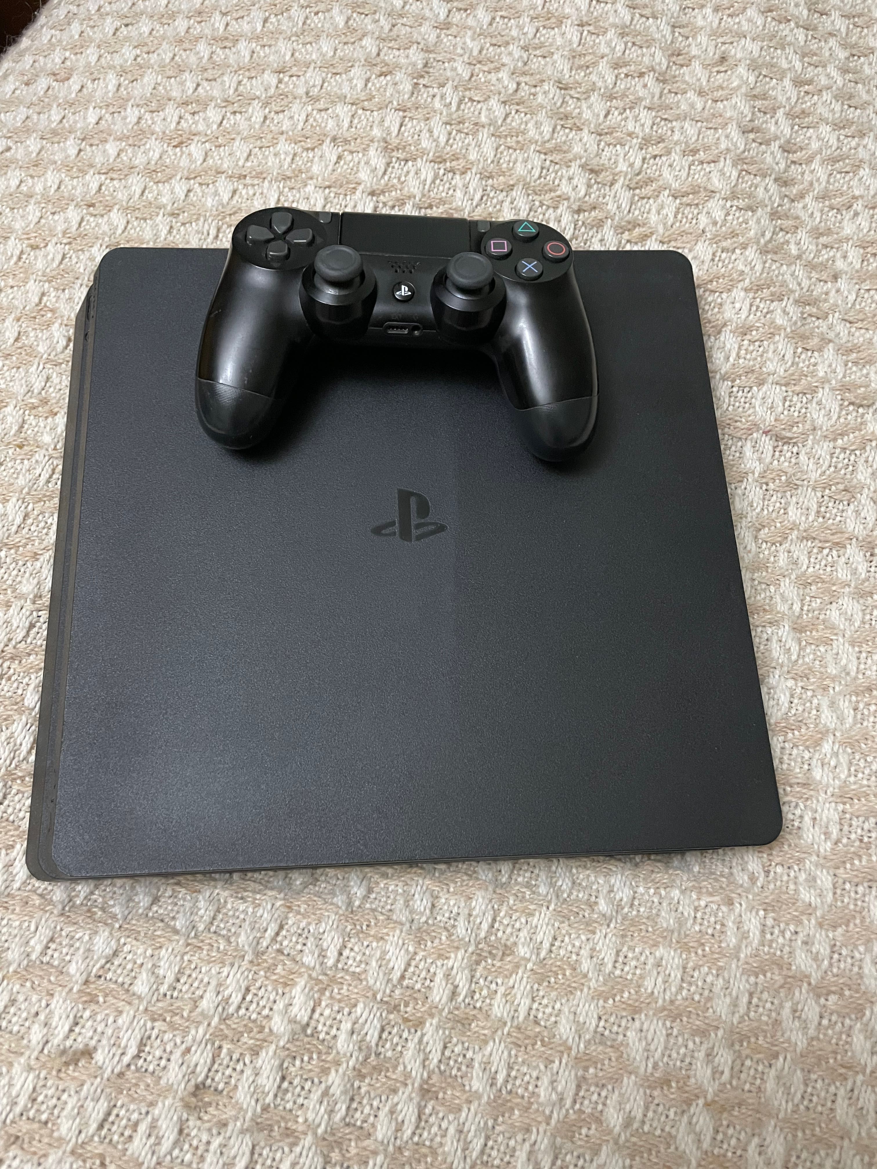 Ps4 Slim 1Tb +pad