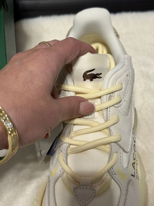 Неймовірно стильні кросівки Lacoste