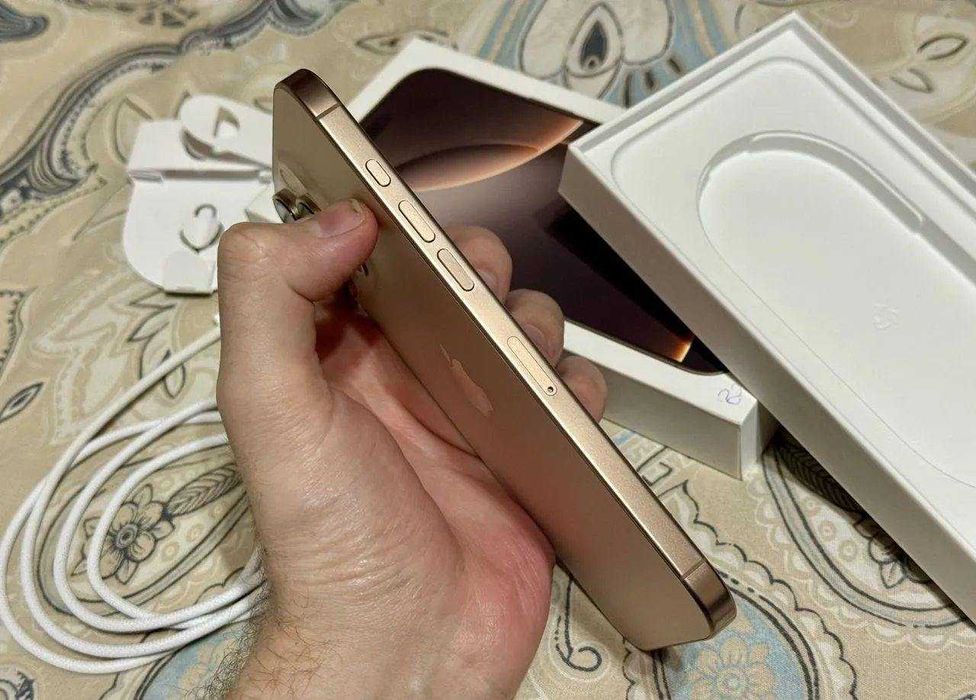 iPhone 16 Pro Max, 256 ГБ