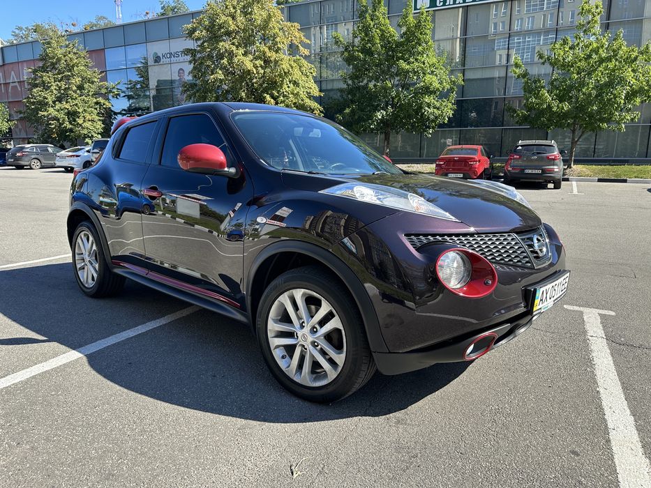 Продам Nissan Juke 1.6L автомат идельная