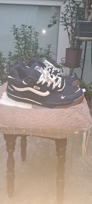 Vans x Dime Rowley xlt Navy Blue дутыши
Состоянее отличное
Размер:44 (