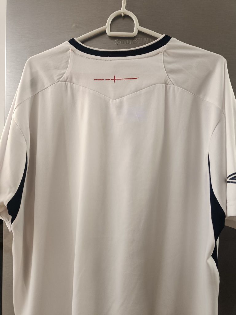 Biała koszulka Umbro