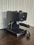 Продам кофеварку/кофемашину delonghi