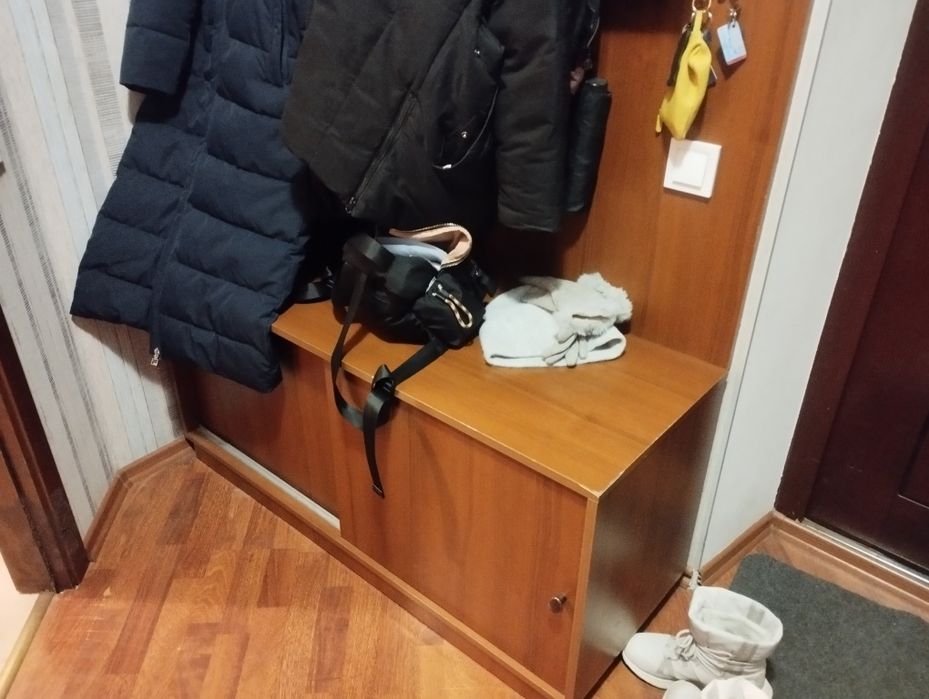 Продам Прихожу в гарному стані