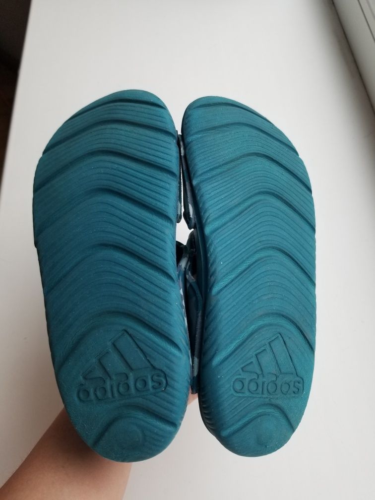 Сандалі Adidas 30р.