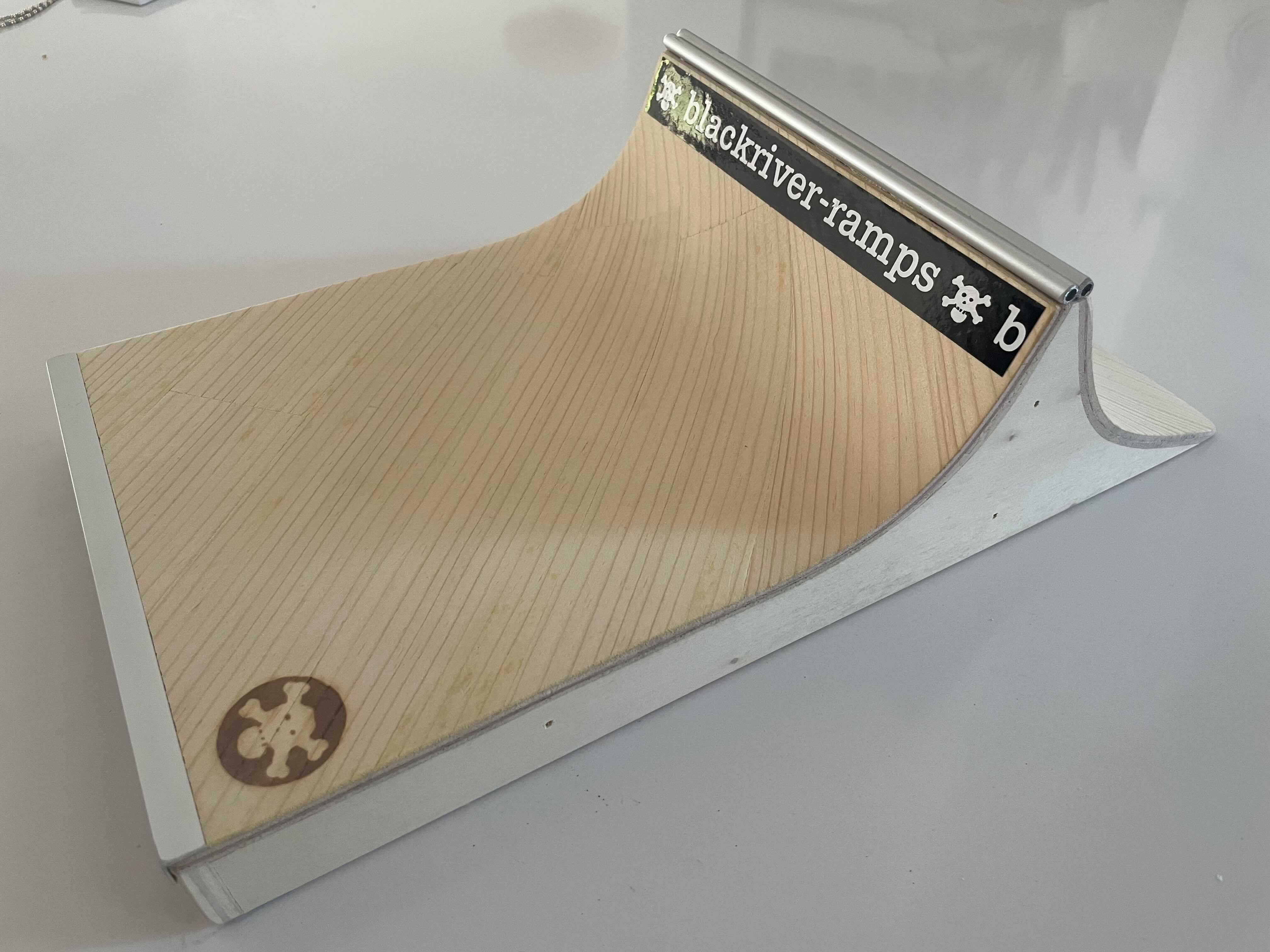 Blackriver Fingerboard Skate Ramp & Rail Set