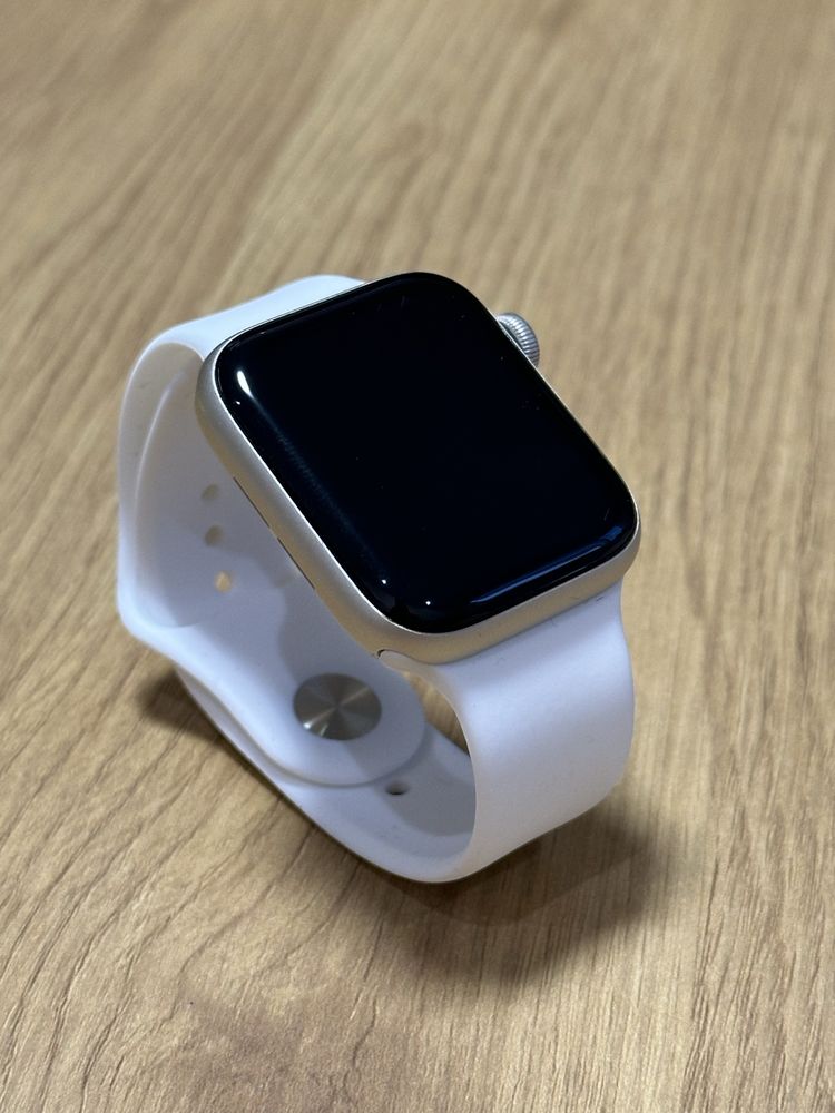 Apple Watch Series SE 2 2023 44 mm LTE АКБ 90% Starlight