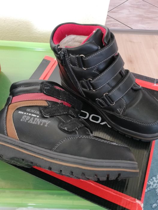 Buty chłopięce zimowe