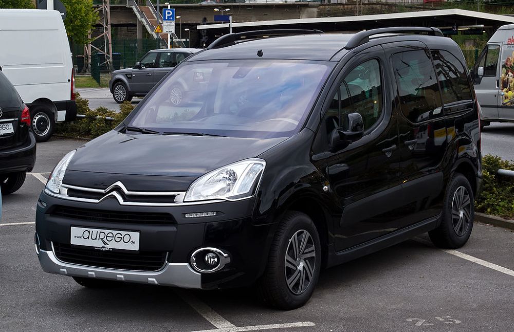 Szyba przednia Citroen Berlingo II / Peugeot Partner II NOWA 08-2018