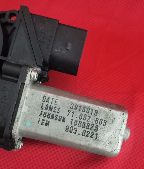 Motor elevador vidros trás esquerdo BMW E90  E91