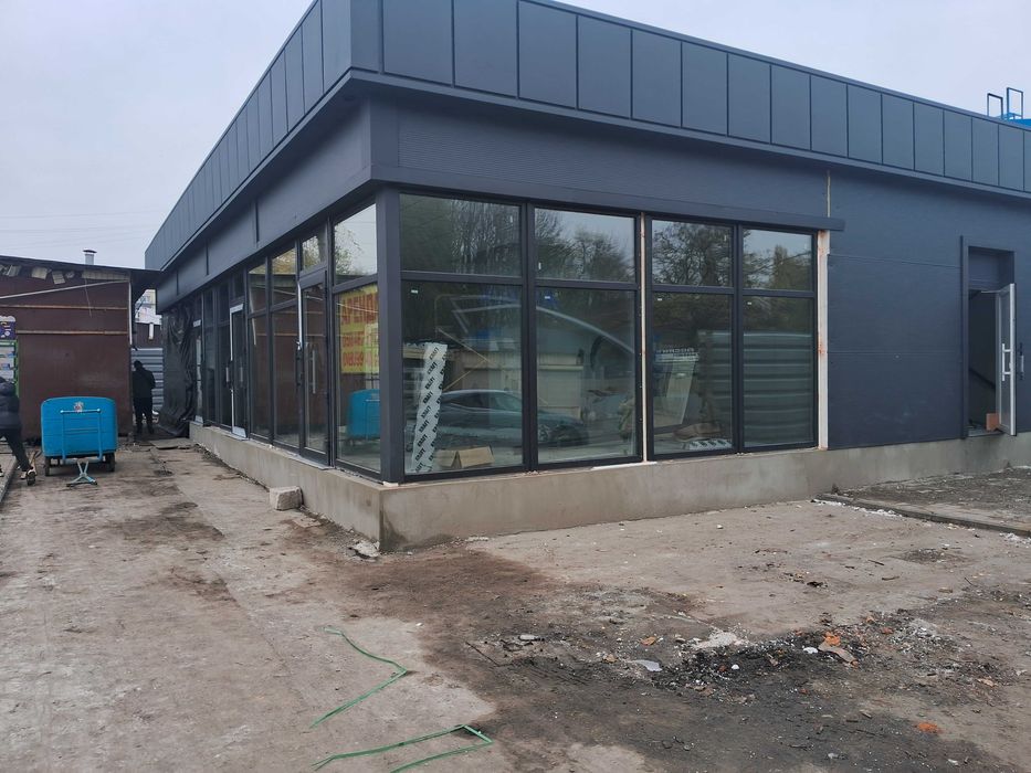 Сдам торговое помещение 44 кв.м,  12 квартал ( р-н Терра)