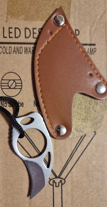 Mini faca curva com bolsa