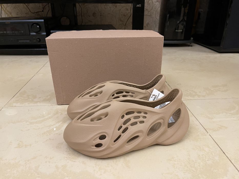 Фоам Ранеры Adidas Yeezy Foam Runner Ochre YZY RNNR Изи Оригинал