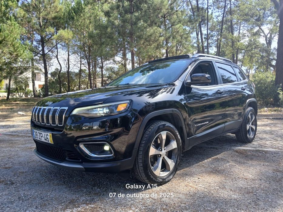 Jeep Cherokee top de gama motor 3.2 272cv gasolina ano 2018 Aceito ret
