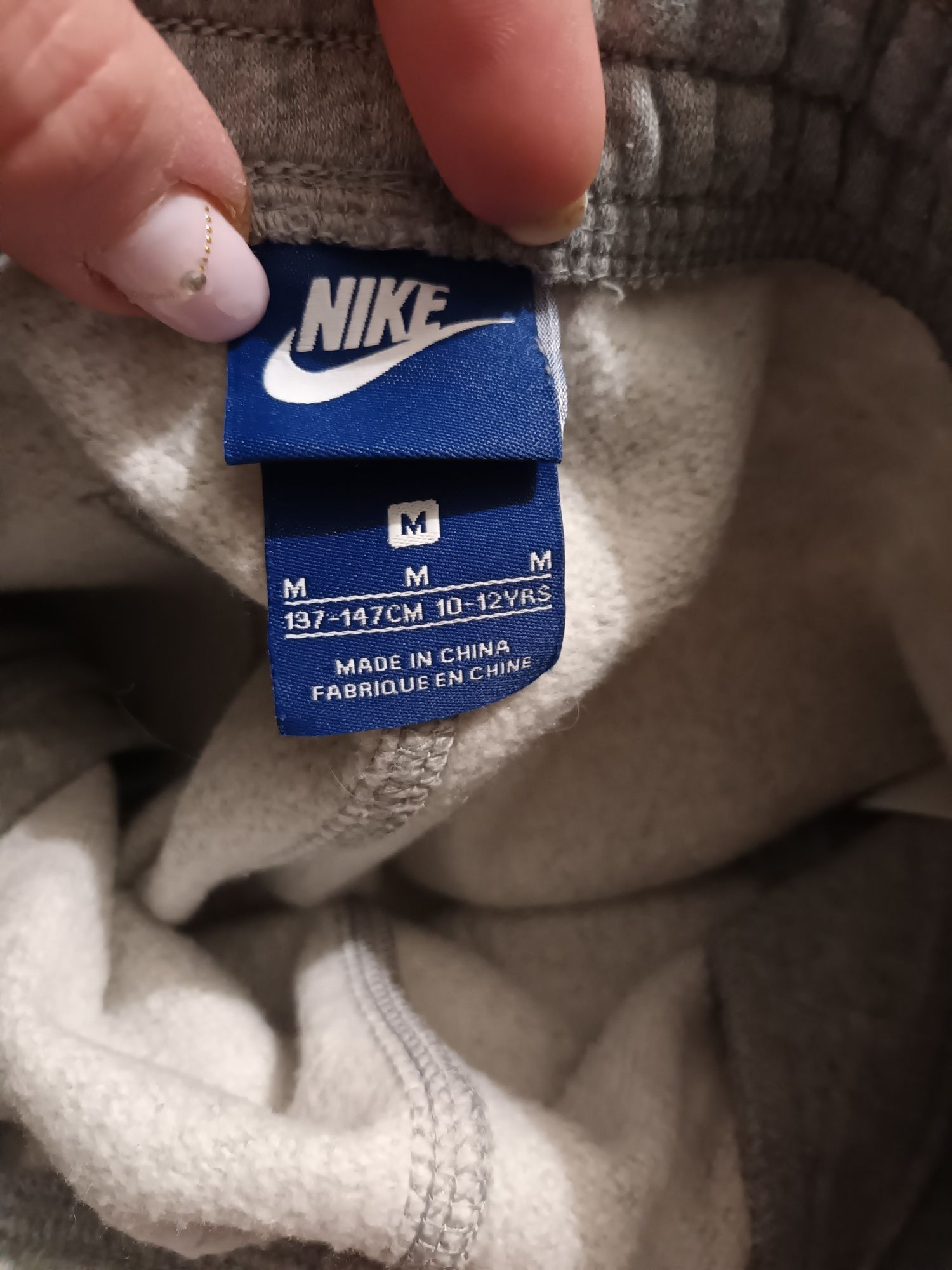 Nike/spodnie dresowe/137/147