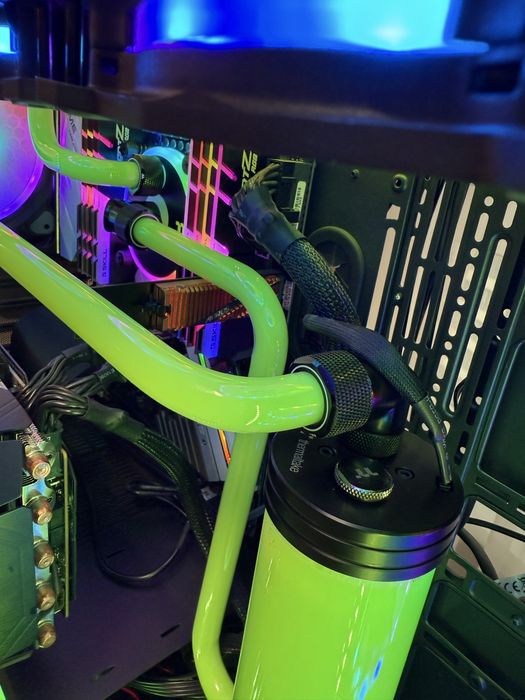 Геймерський кастомний системний блок core i9-7980 XE/3TB/1080TI/128GB