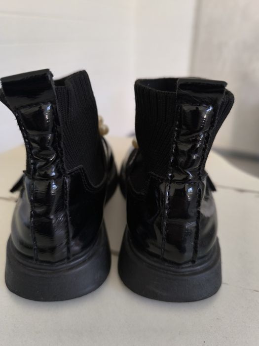 Черевики,ботінки осінь розмір 29/30,стелька 19 см.