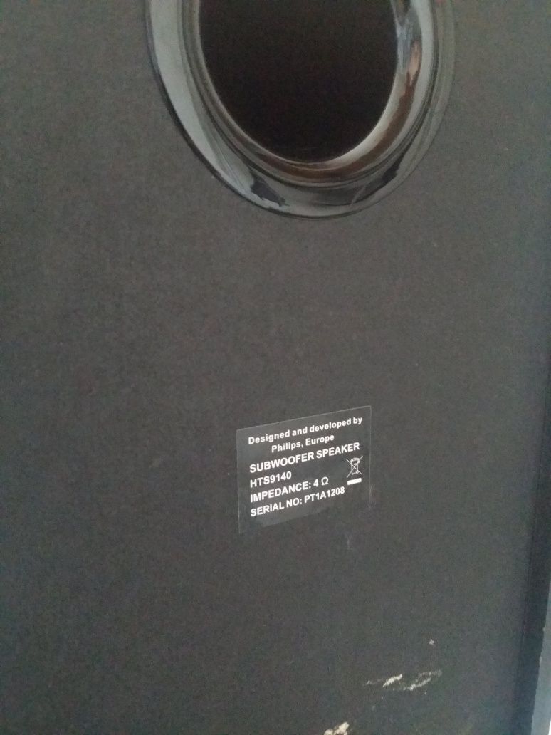 Subwoofer Philips z kina domowego