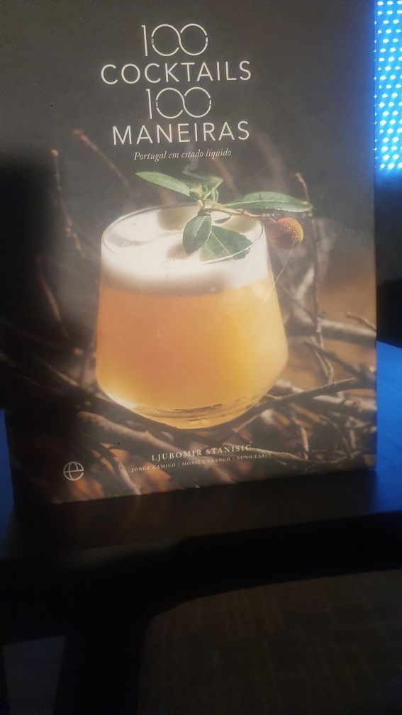 Livro 100 Cocktails 100 Maneiras