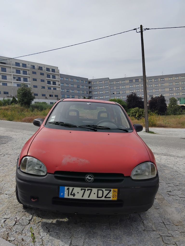 Opel Corsa B 1.5 motor Isuzu