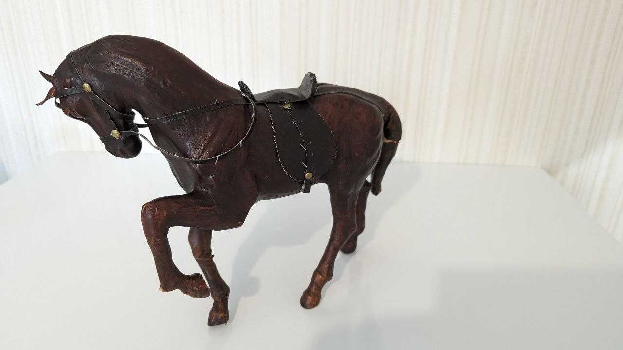 Статуетка фігура кінь ШКІРА статуетка фигура лошадь