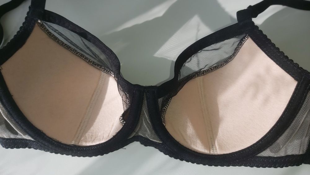 Biustonosz półusztywniany Gorteks nowy Daphne rozmiar 65D czarno-beżow