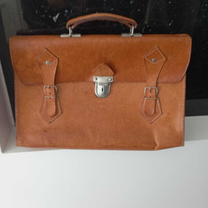 Pasta em couro natural