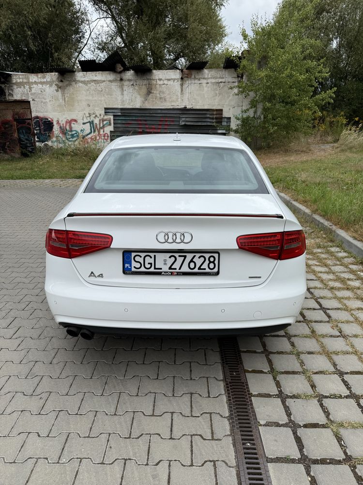 Audi A4B8 2.0 TFSI Quattro S-line