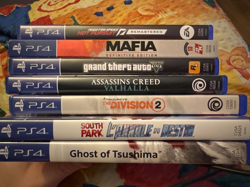 Playstation 4 PRO 1Tb zestaw gry maria, gta v, valhalla ghost tsushima