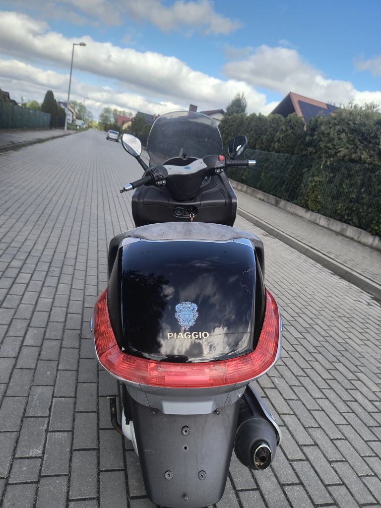 Skuter Piaggio X8 200