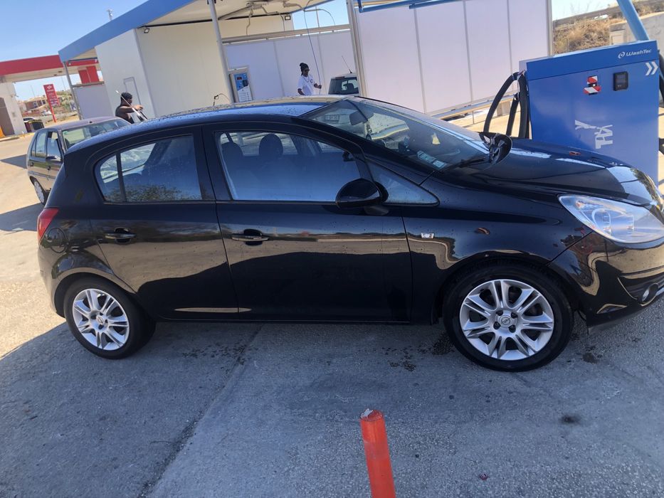 Opel corsa 2007 .
