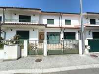 Moradia T4 em Banda Contínua em Valpaços