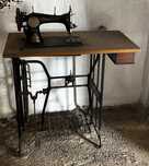 Máquina de Costura Antiga Naumann