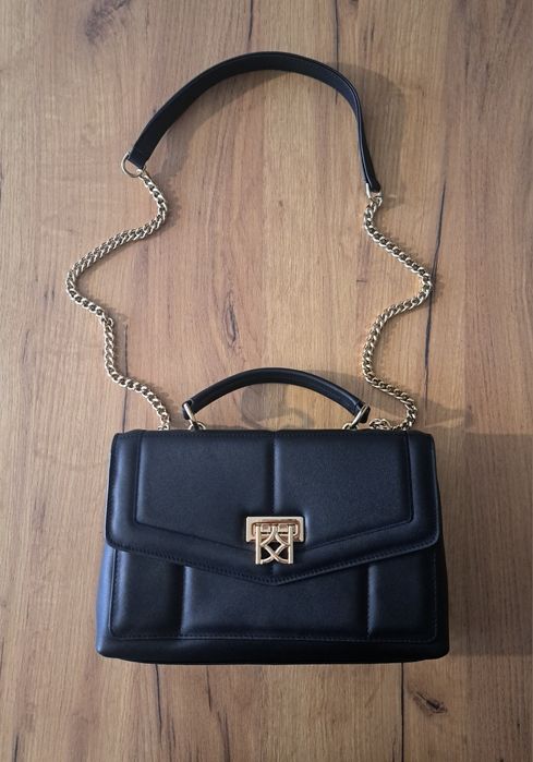 Elegancka torebka na łańcuszku Kazar