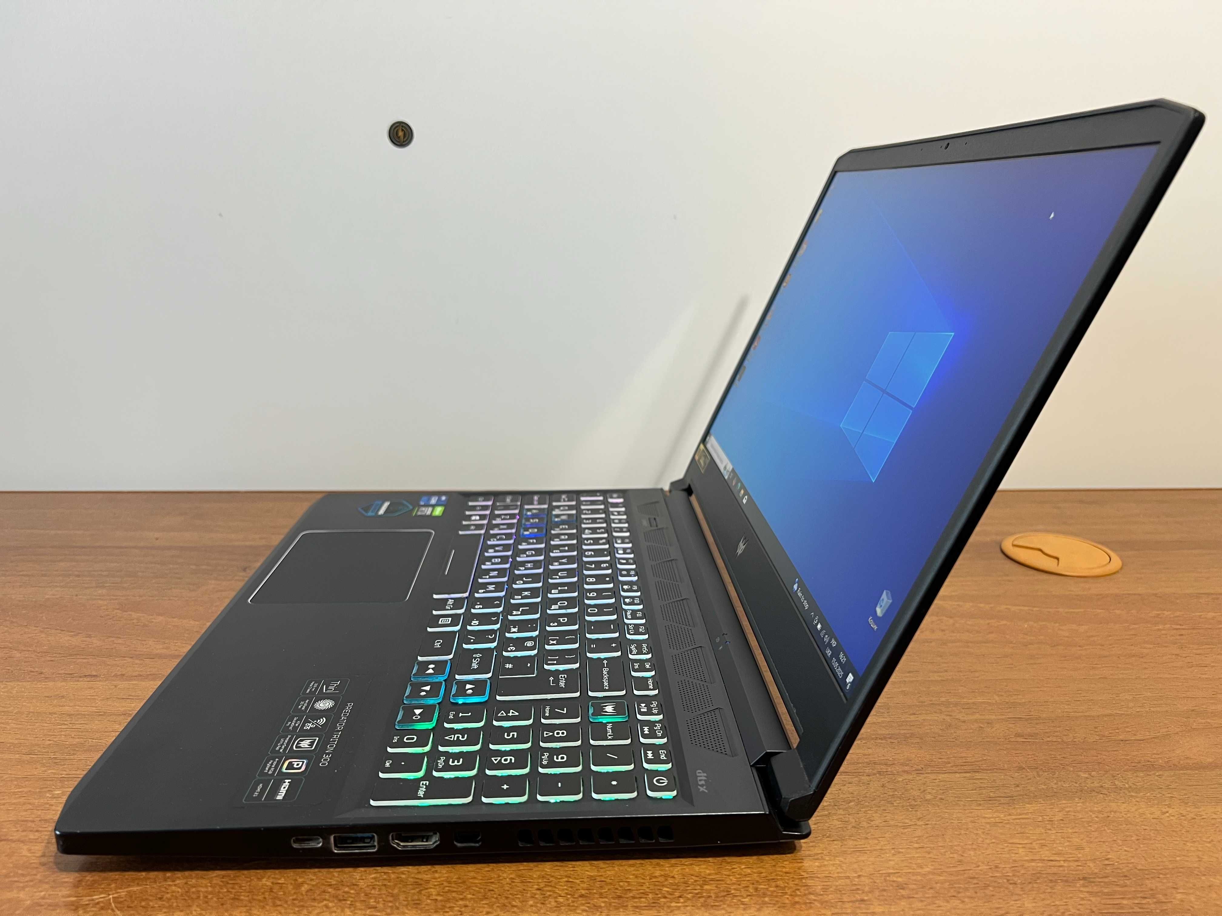 Acer Predator Triton 300 PT315-53 . Intel Core i7, GeForce RTX 3070
