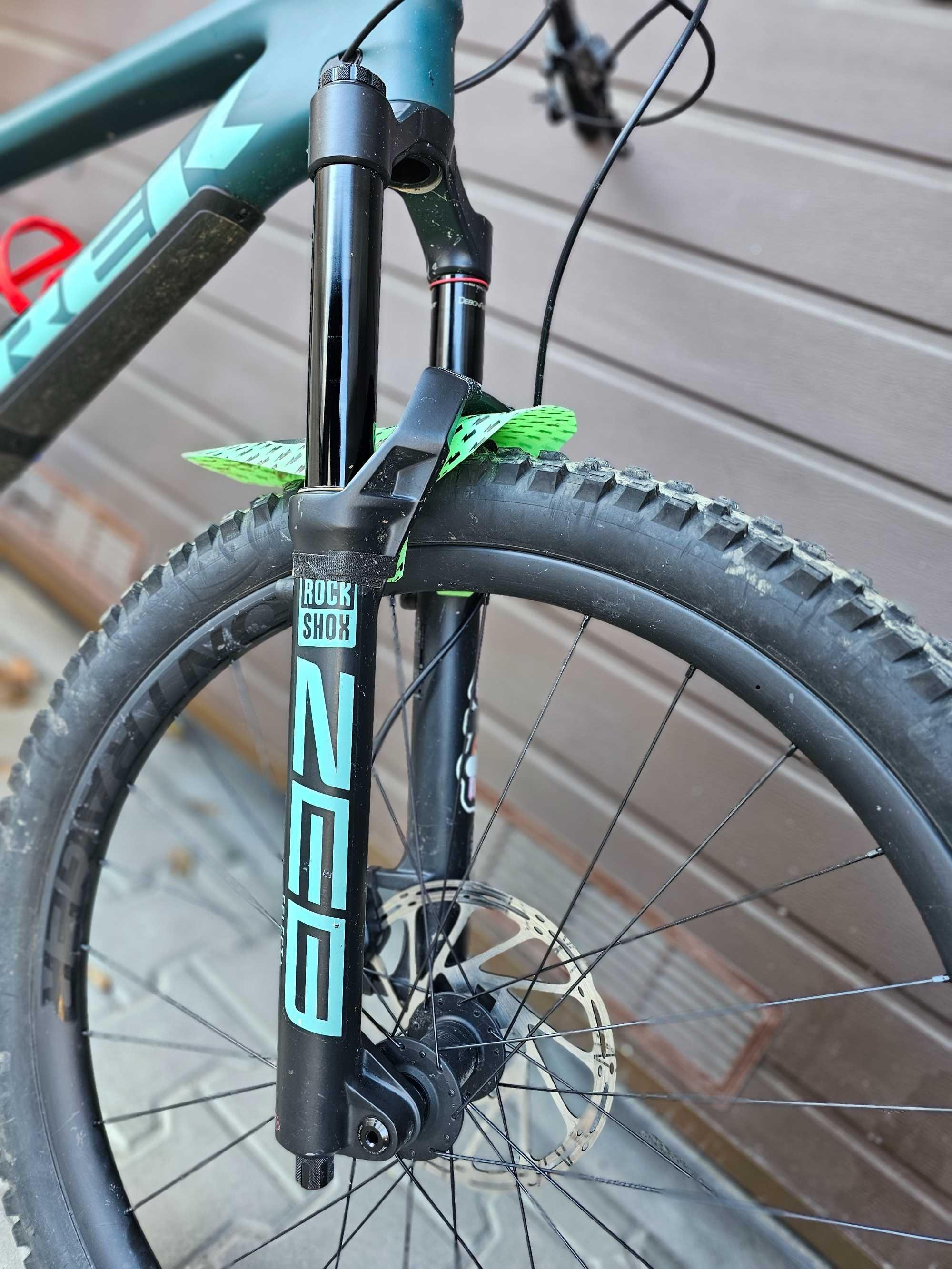 Trek Slash 9.8 GX AXS Gen 5 L