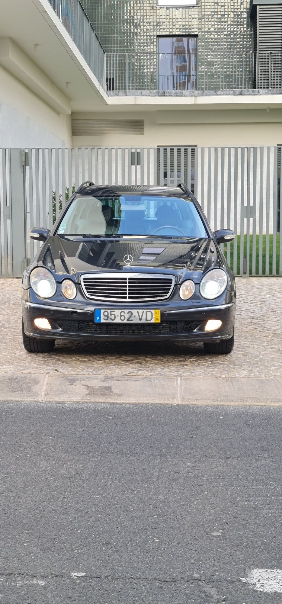 Mercedes-Benz E200 compressor versão Avantgarde