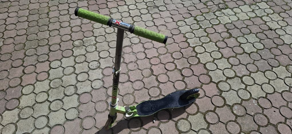 Самокат      .   .