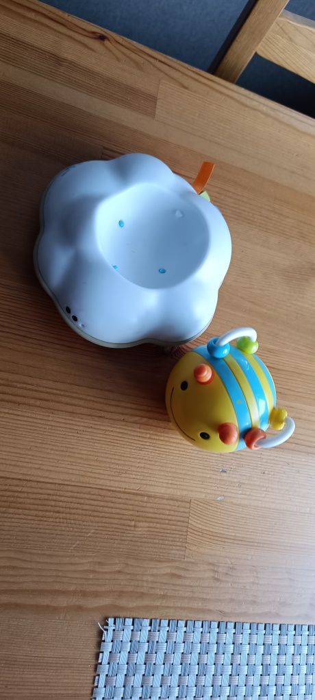 pszczółka skip hop