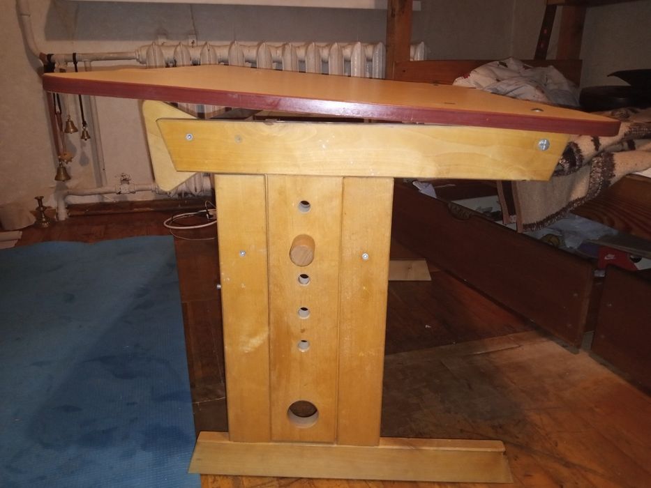 Парта зі стільцем