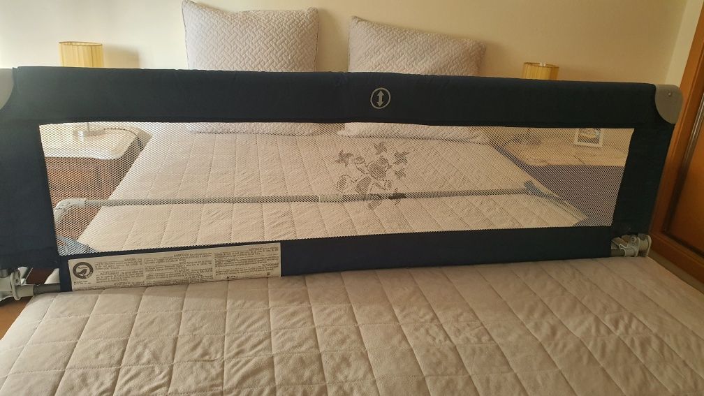 Barreira para cama lateral para crianças