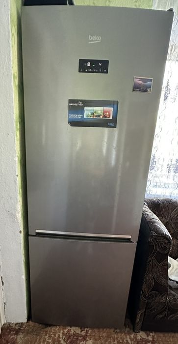 Холодильник BEKO