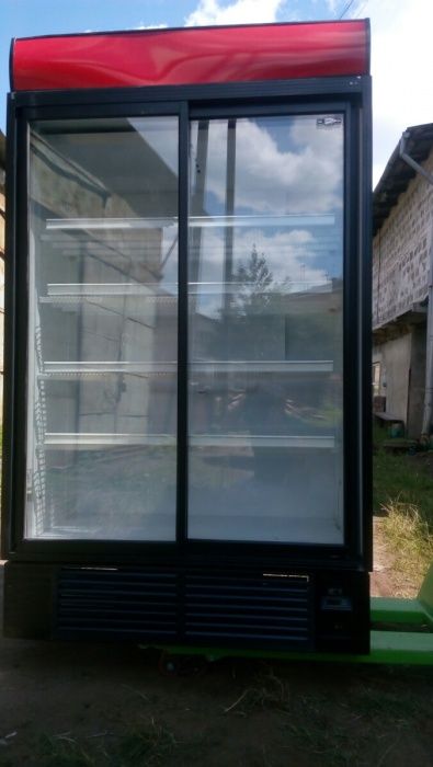 Холодильна вітрина.шафа вітрини холодильні витрина холодильная шкаф